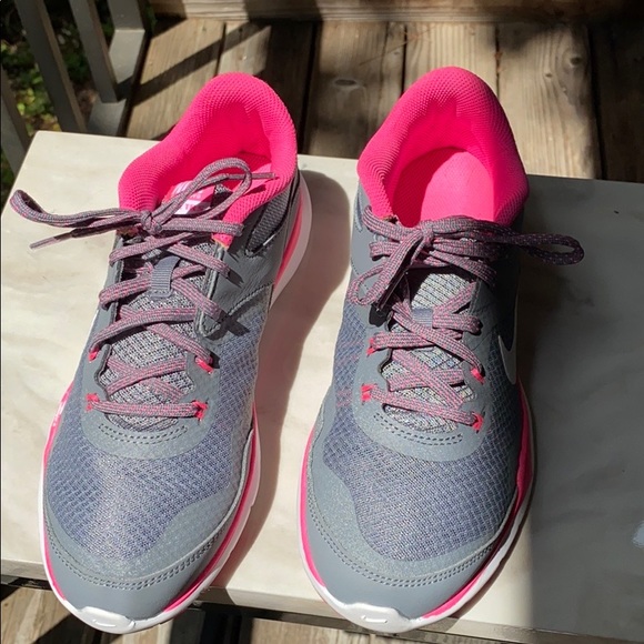 Nike FLEX TR S   Sz7 - Picture 5 of 6